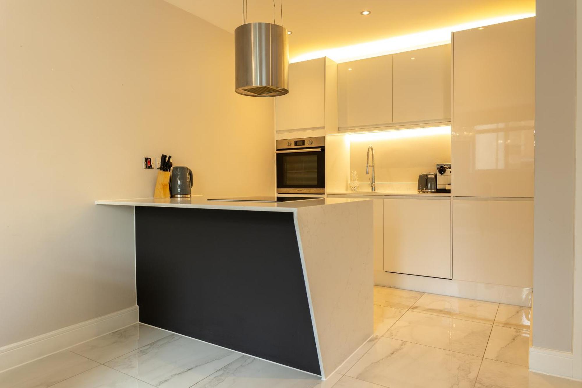Exclusive Cardiff City Centre Apartment Экстерьер фото